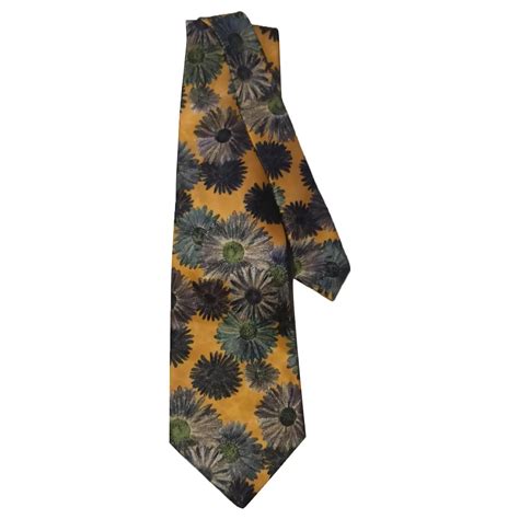 lanvin tie quality